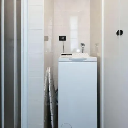 Al Molo 4 Apartment Como